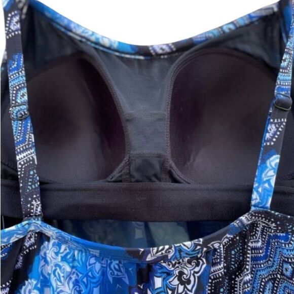 Swimwear for All Blouson Tankini Top - Picture 6 of 9